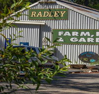 Radleys Pet  Aquarium - Suburb Australia