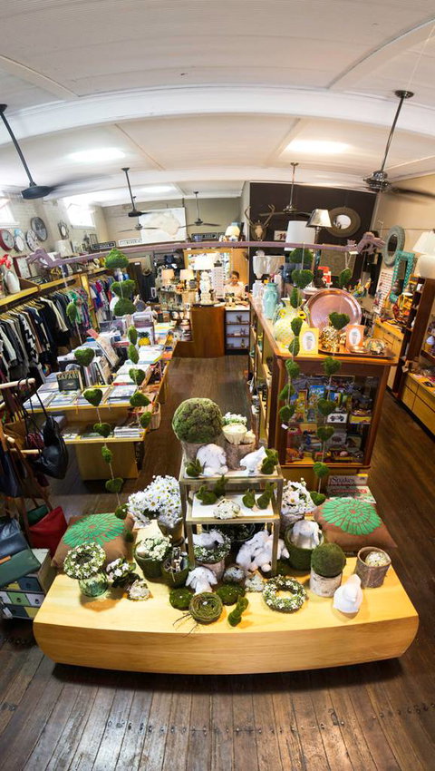 Wax Jambu Emporium - Suburb Australia 0