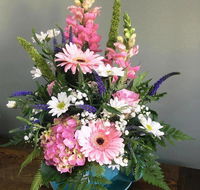 hunter floral studio - Suburb Australia