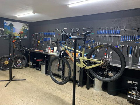 Crank‘D Cycles - Suburb Australia 0