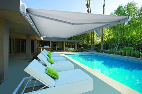 Capricorn Screens Awnings & Blinds - Suburb Australia 3
