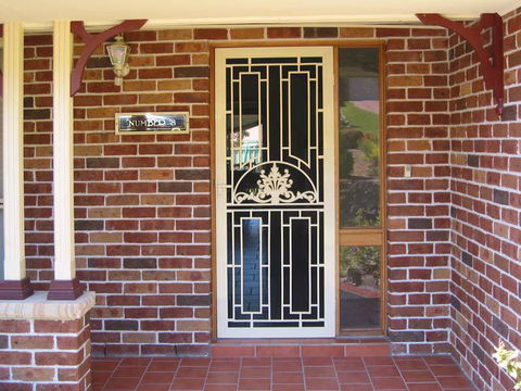 Graham’s Blinds - Suburb Australia 2