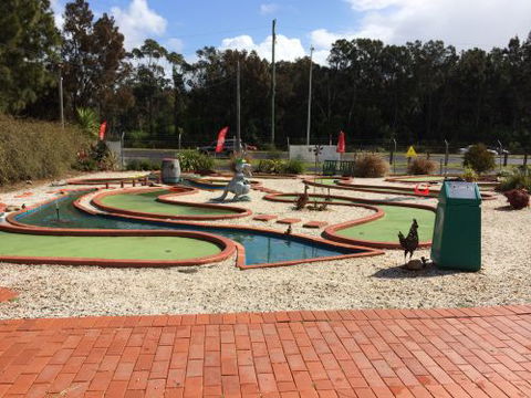 Illawarra Golf Complex - Suburb Australia 2
