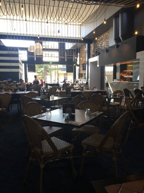 Holdfast Hotel - Suburb Australia 1
