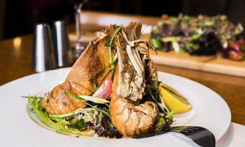 Royal Exchange Bistro - Suburb Australia 4