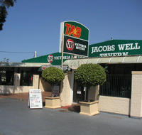 Jacobs Well Bayside Tavern - Suburb Australia