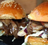 The Robertson Hotel Dining Room - Suburb Australia