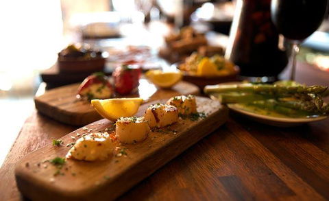 Deeks Bakery & Cafe - Suburb Australia 6