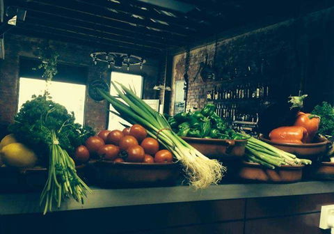 Deeks Bakery & Cafe - Suburb Australia 7