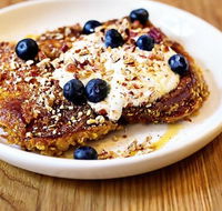 Three Williams - Suburb Australia