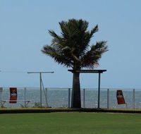 Waters Edge Bistro - Suburb Australia