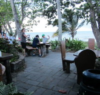 Strait On The Beach - Suburb Australia