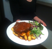 Commonwealth Hotel - Suburb Australia