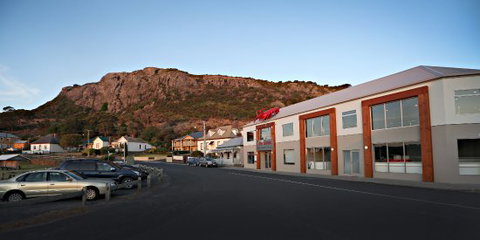 Hursey Seafoods - Suburb Australia 0