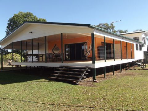 LJ Hooker Clermont - Suburb Australia 2