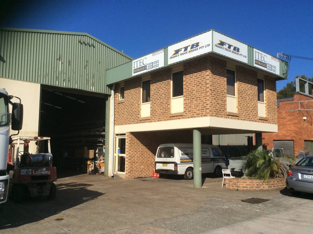 Tv Repairs North Wollongong NSW Suburb Australia