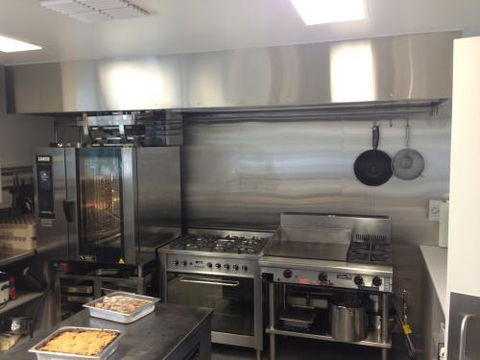 Townsville Stainless Steel - Suburb Australia 1