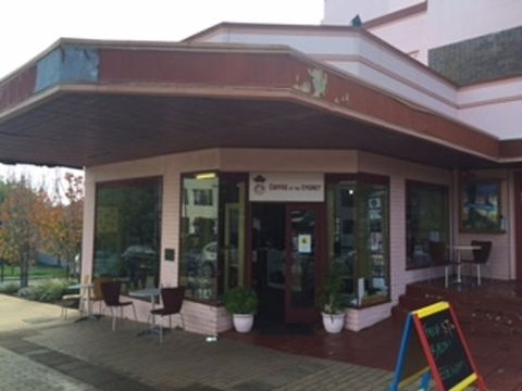 Esther Cafe - Suburb Australia 0