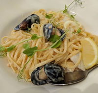Geordie's Cafe and Art Gallery - Suburb Australia