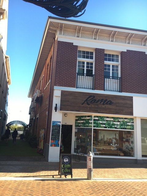 Piper Lane Cafe - Suburb Australia 4