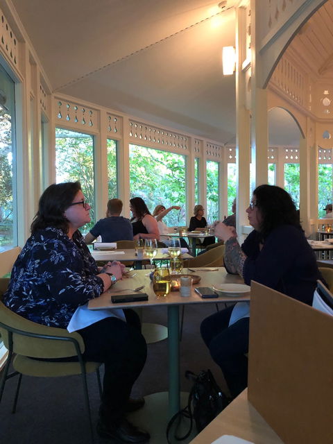 Botanic Gardens Restaurant - Suburb Australia 4