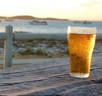 Endeavour Tavern - Suburb Australia