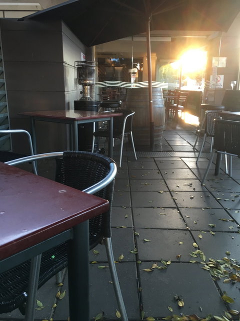 Hyde Park Tavern - Suburb Australia 4