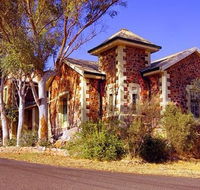 Mad Clappin' Harry's - Suburb Australia
