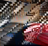 Northside Tavern Shed Restaurant - Suburb Australia