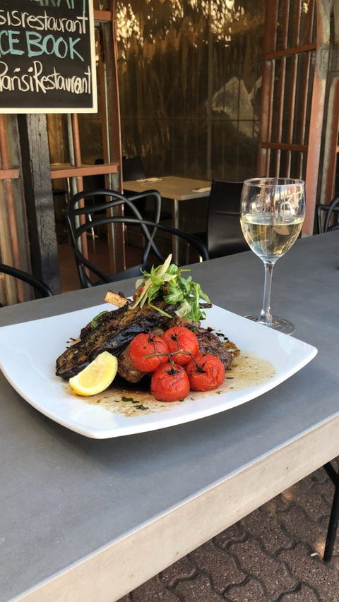 Parisi's Restaurant - Suburb Australia 12