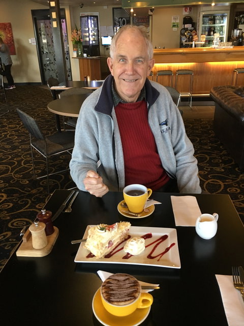 Avenues Cafe Bar - Suburb Australia 2