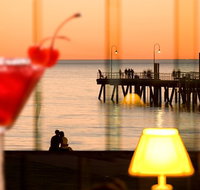 Horizons Cocktail Lounge - Suburb Australia