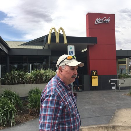 McDonaldâ€™s - Suburb Australia 0
