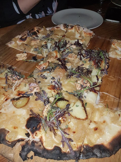 Russellâ€™s Pizza - Suburb Australia 1