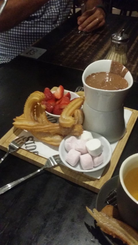 St Louis House Of Fine Ice Cream And Dessert - Suburb Australia 4