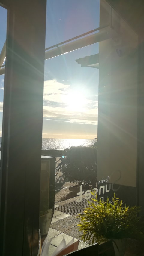 Sunset Bar - Suburb Australia 4