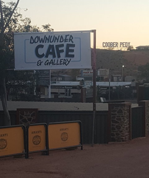 Downunder Gallery And Cafe - Suburb Australia 11