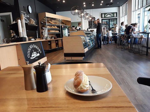 Goolwa Bakery Stirling - Suburb Australia 0