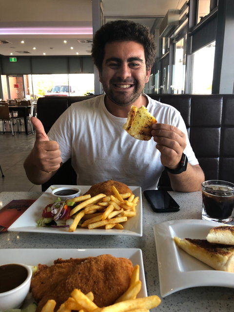 Outback Bar & Grill - Suburb Australia 1
