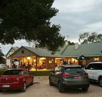 Bridge Hotel - Suburb Australia