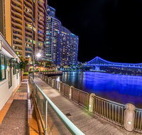 La Vue Waterfront Restaurant