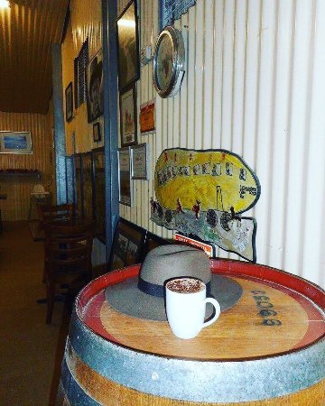 Oasis Cafe - Suburb Australia 0