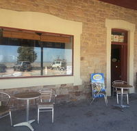 Old Pier Hotel - Suburb Australia