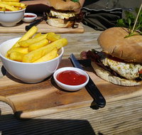 Pa's Fish Cafe - Suburb Australia