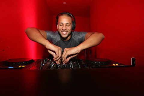 Stingray Lounge - Suburb Australia 2