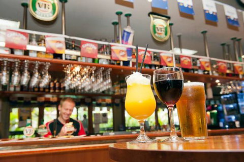 Vegas In Paradise - Suburb Australia 2