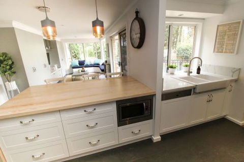 Beachside Kitchens - Suburb Australia 10