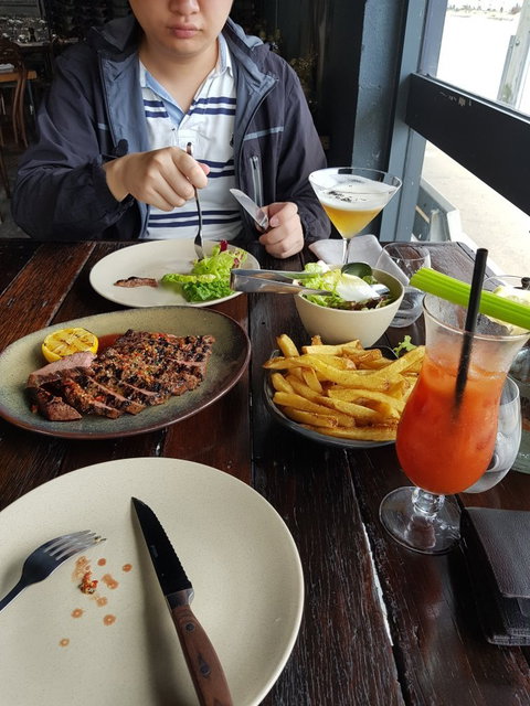 The Glenelg Public House - Suburb Australia 3