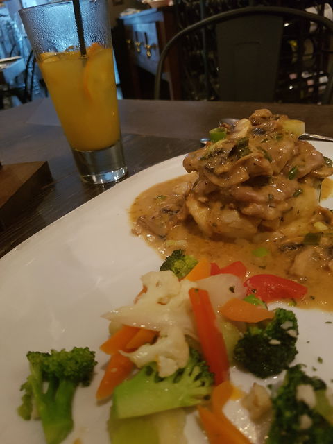 Cucina Mia Cafe - Suburb Australia 1