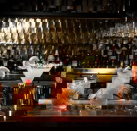 One 50 Tavern - Suburb Australia